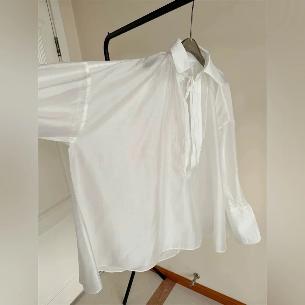 The Poet Blouse in White - Picture 9 of 11
